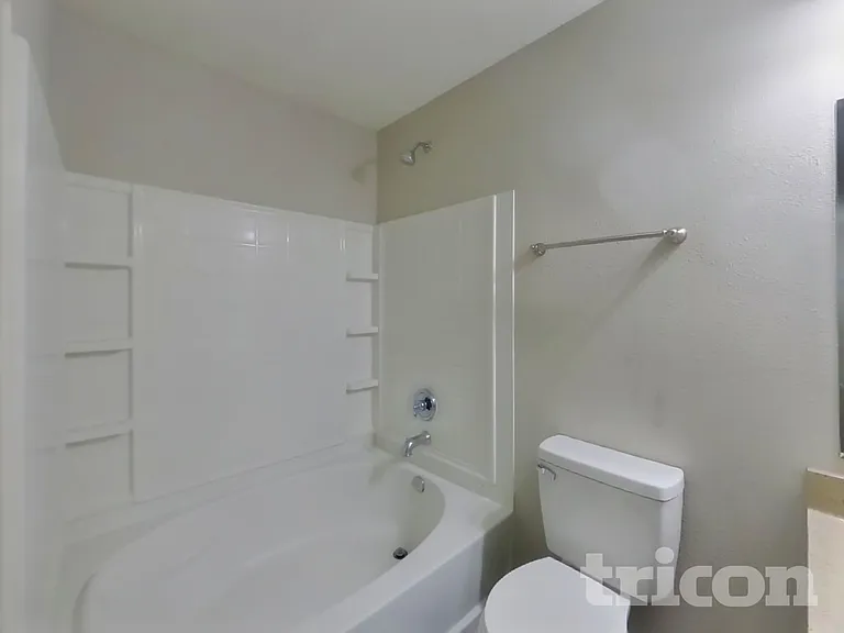 7713 Brandenburg Way — Photo 9