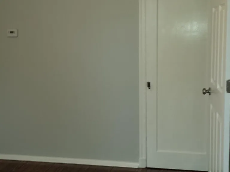 3437 Manhattan Ave — Photo 10