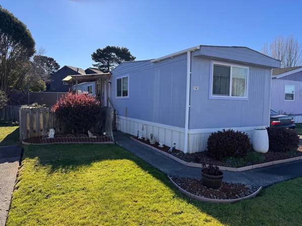 1141 Cedar Dr #4, Arcata, CA 95521