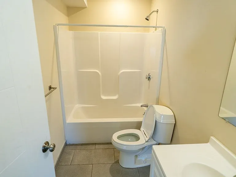 332 Talbot Ave #4-14 — Photo 7