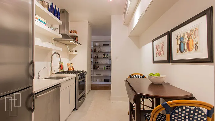 Sold by Garfield Realty  | media 18