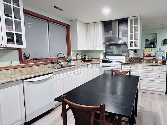 Kitchen on level 1