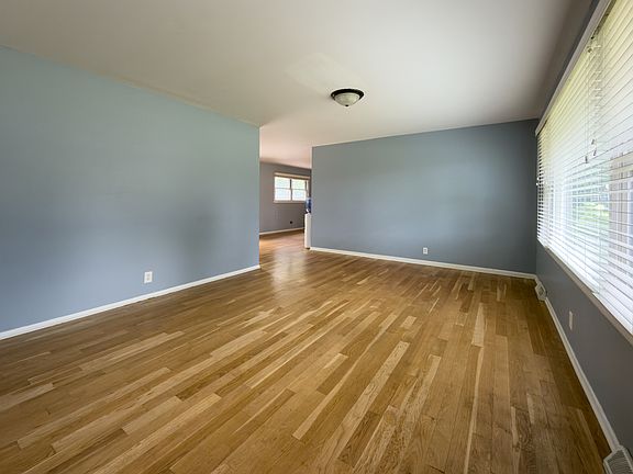 5th image of 23W477 Burdette Ave