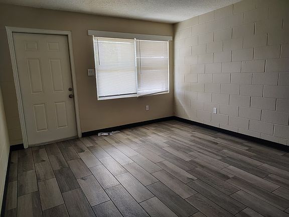 2nd image of 2000 W Jackson St #11571997