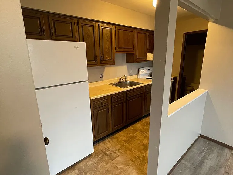 York Villa Apartments — Photo 5