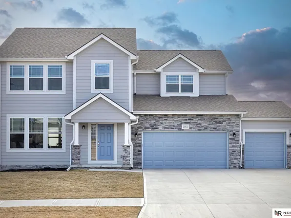 20811 Jeannie Ln, Gretna, NE 68028