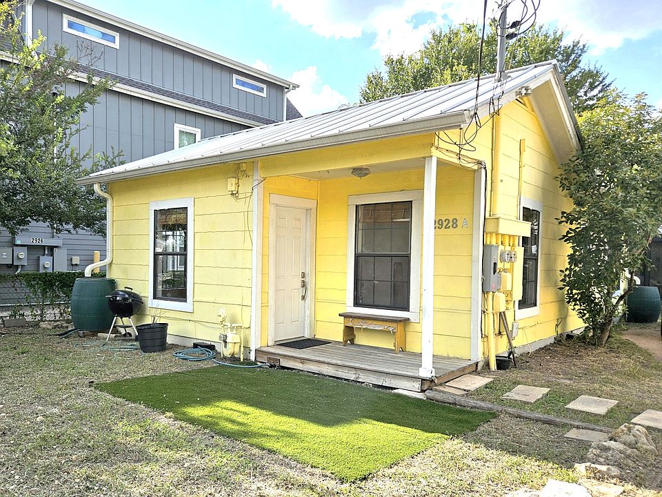 Covered front porch with bench