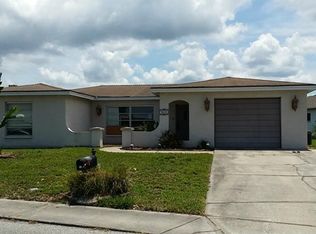 9820 Glen Moor Ln, Port Richey, FL 34668