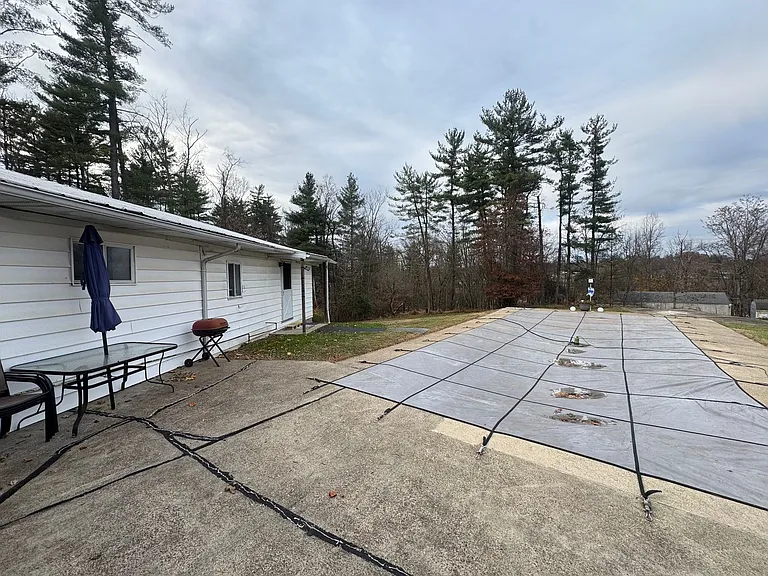 4813 Sayre Ave — Photo 3