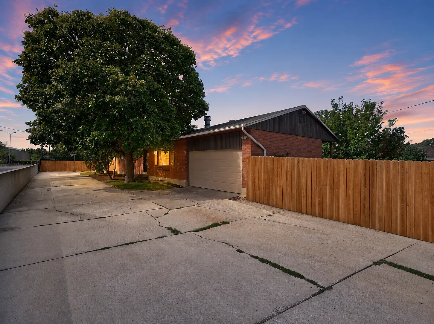 4 bed, 1876 sqft, $3,100 — Photo 1