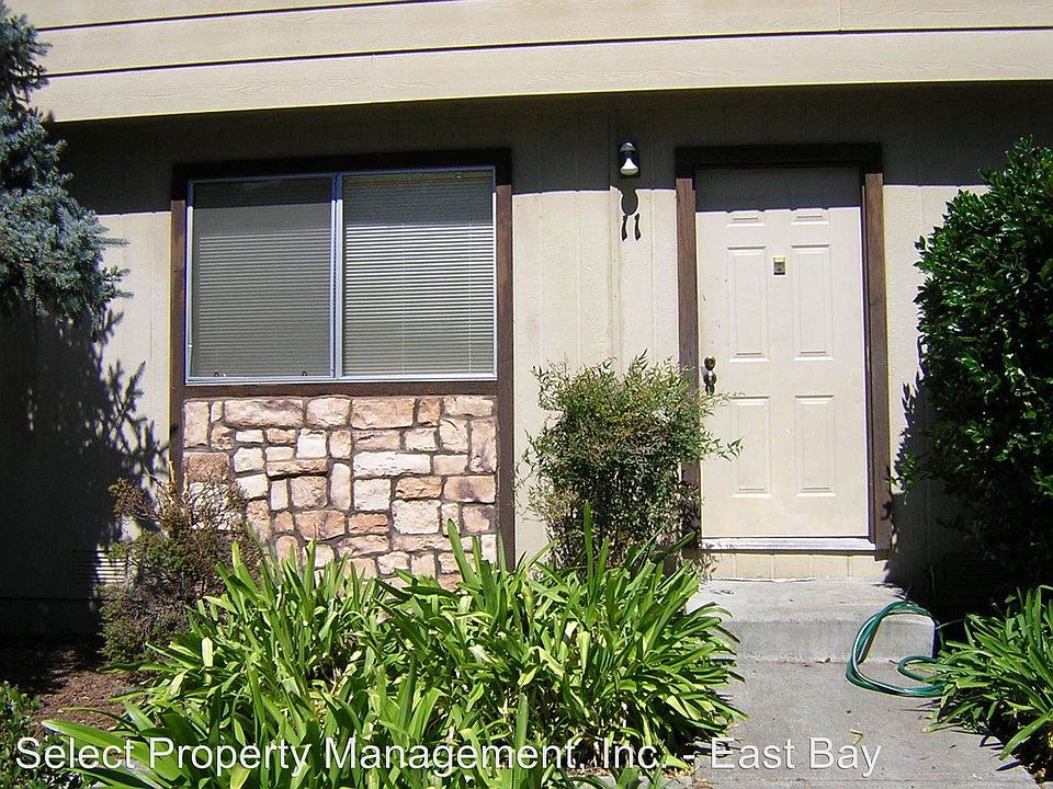 2nd image of 423 Bartlett Ave APT 12