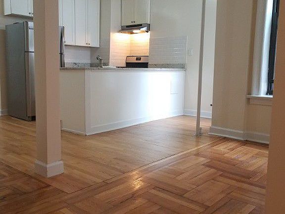 4th image of 3743 80th St APT B6