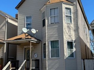8647 S Manistee Ave, Chicago, IL 60617