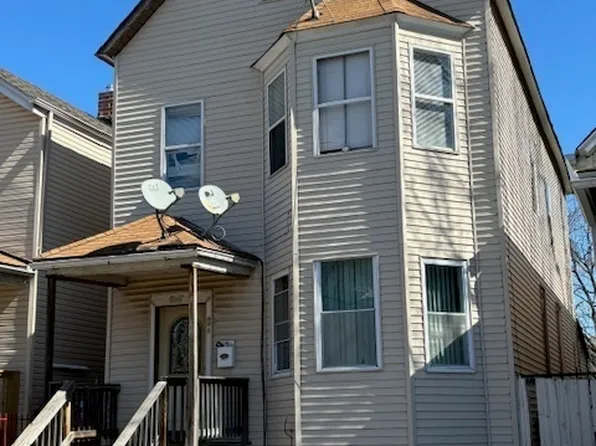 8647 S Manistee Ave, Chicago, IL 60617