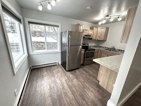 2nd image of 1306 W 6th Ave #14496533