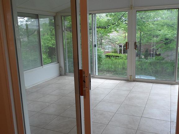 4th image of 1720 Highland Ave