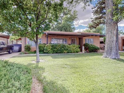 1719 Aliso Dr NE, Albuquerque, NM, 87110