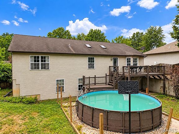 5th image of 427 Timber Dr