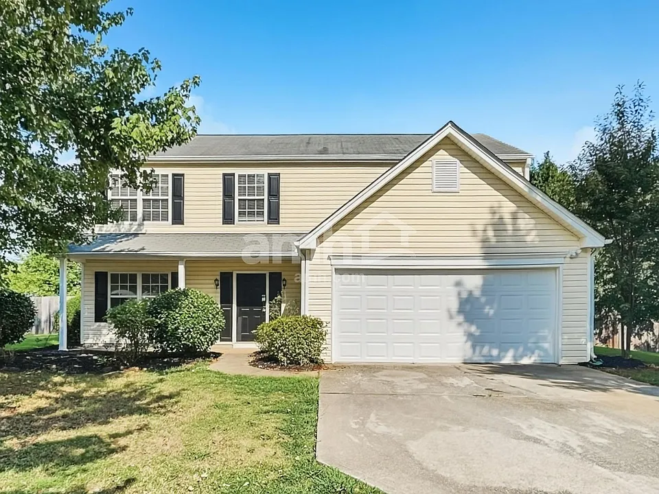302 Springmoor Ln