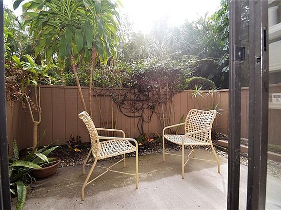 4th image of 1647 Brookhouse Ct #149