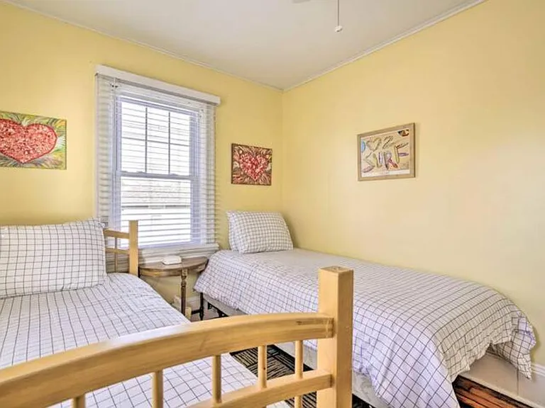 317 Elberon Ave — Photo 16