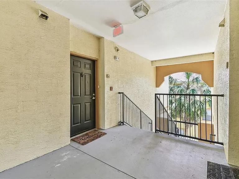 5606 Pinnacle Heights Cir #306 — Photo 25