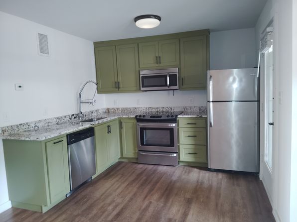 202-4115 San Jacinto St #201