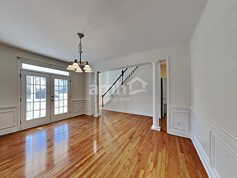 209 Boswell Ln — Photo 5