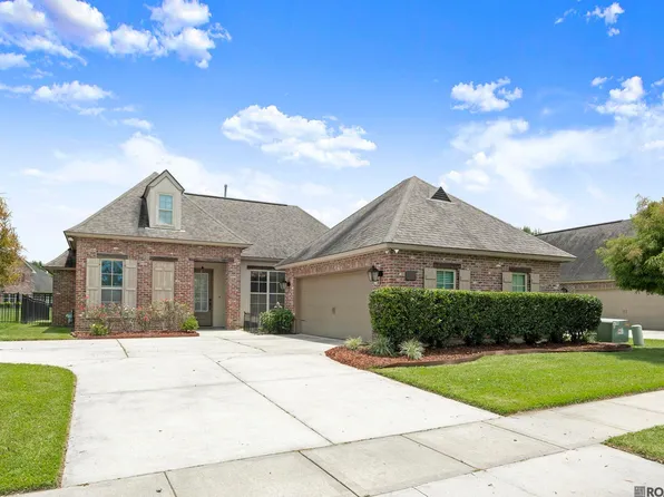 3240 Meadow Grove Ave, Zachary, LA 70791