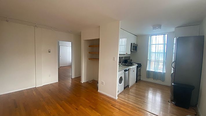 1st image of 14-23 31st Ave APT 4D