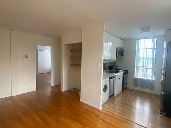14-23 31st Ave APT 4D, Astoria, NY 11102