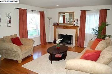 2nd image of 35559 Roca Dr