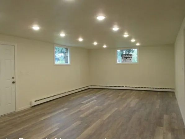 B Street- 400, 400 B St #B, Fairbanks, AK 99701