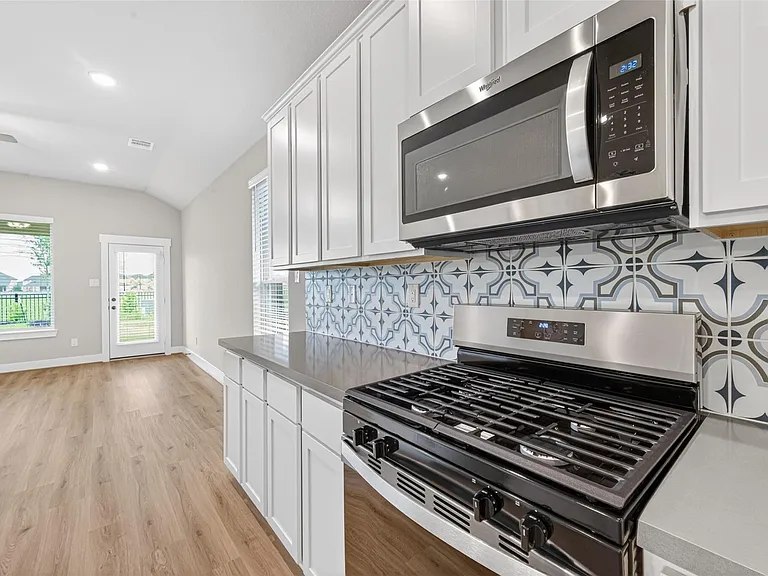 2216 Inglenook Grove Dr — Photo 32
