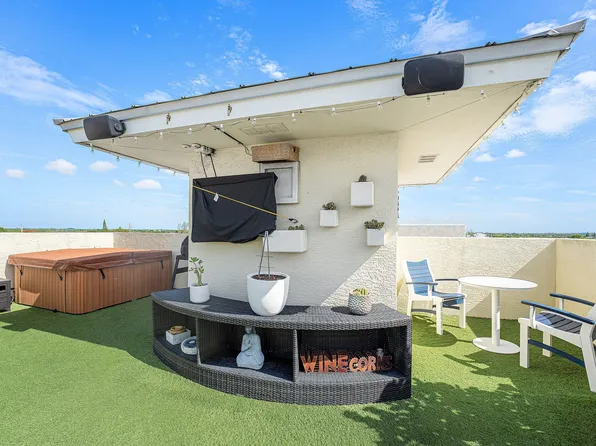 235 NE 1st St #Penthouse 503, Delray Beach, FL 33444