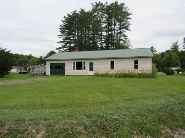 35 Pine Street, Norridgewock, ME 04957