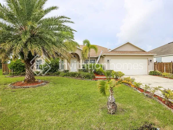 2356 SE Harrington Ave, Port Saint Lucie, FL 34952