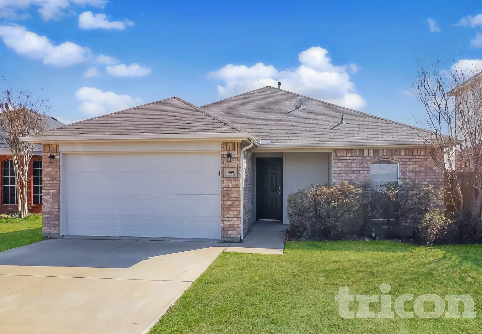909 Marist Drive Fort Worth TX — Photo 1