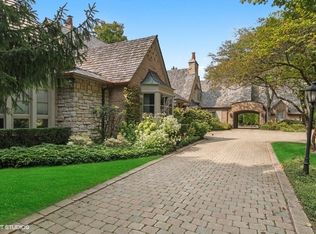 950 Sheridan Rd, Highland Park, IL 60035