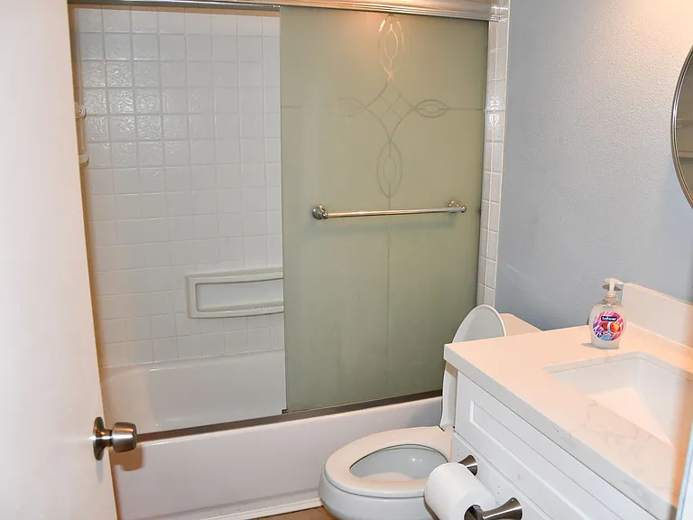 2432 W Transit Ave — Photo 22