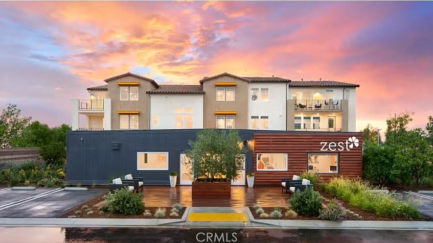 1st image of 417 Edna Pl