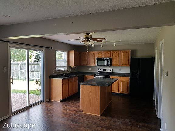 2nd image of 15130 Fawn Hollow Ln