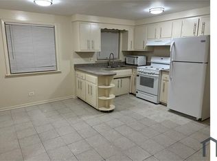 424 W 119th St, Chicago, IL 60628