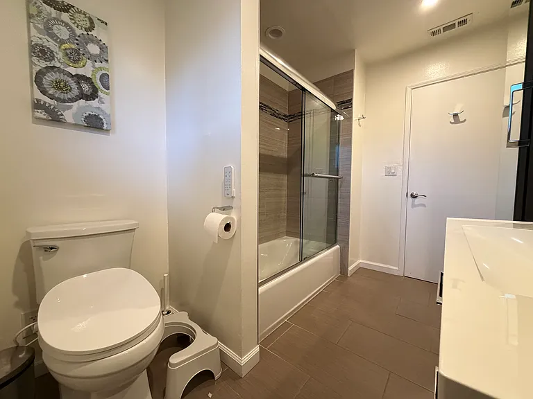 22721 Wildwood St — Photo 10