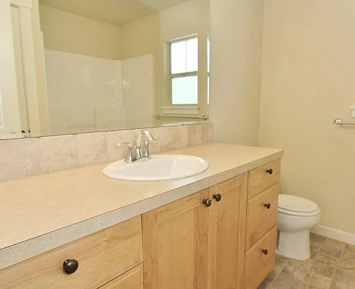 3819 Grover St — Photo 20