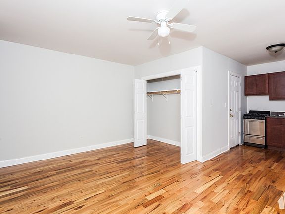 5th image of 815 W Cornelia Ave #A213