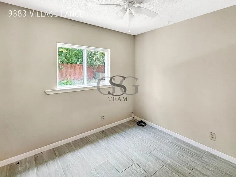 9383 Village Lance — Photo 8