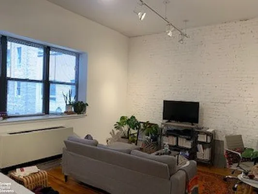 Rented by Brown Harris Stevens | media 6