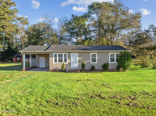 627 Ludie Brown Road, Chinquapin, NC 28521