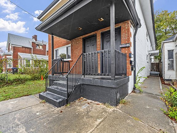 2nd image of 2825 Greenwood Ave